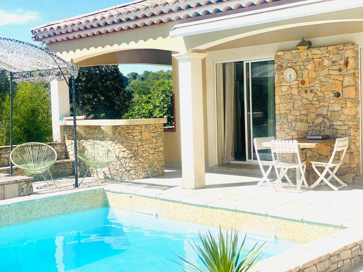 Villa Nîmes Exteriér fotografie